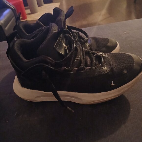 Michael Jordan - Picture 2 of 3